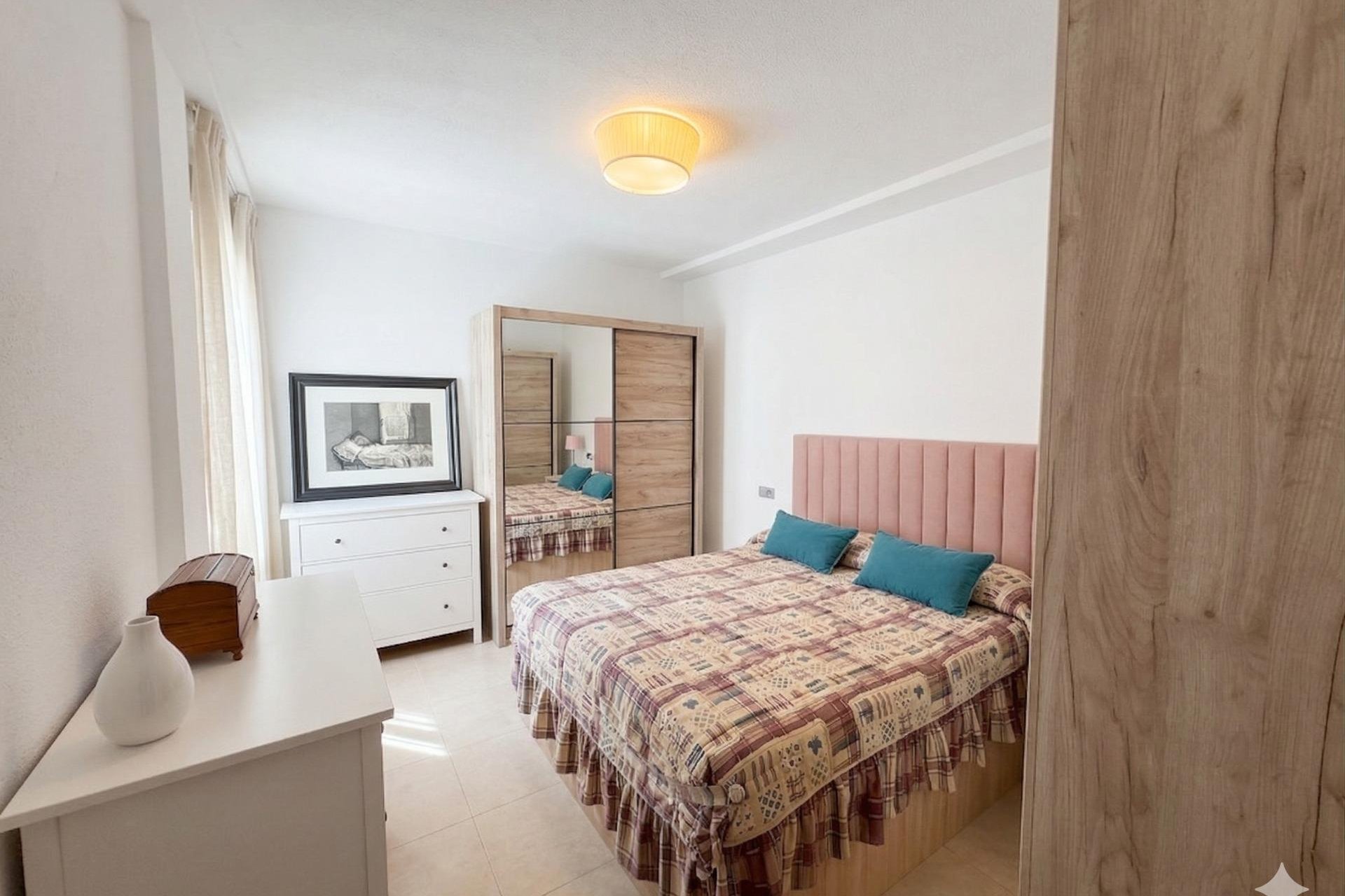 Resale - Apartment - Torrevieja - Centro