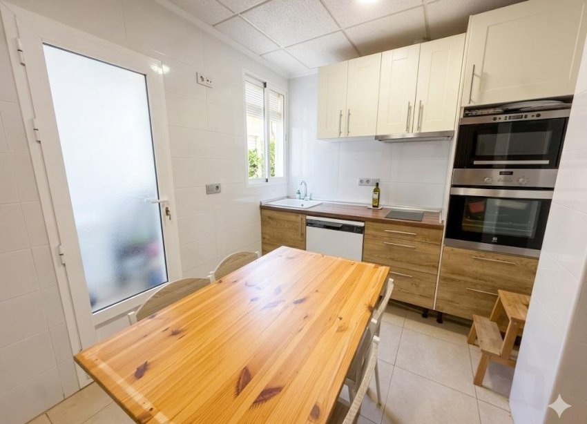 Resale - Apartment - Torrevieja - Centro