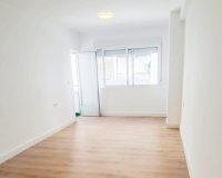 Resale - Apartment - Torrevieja - Centro
