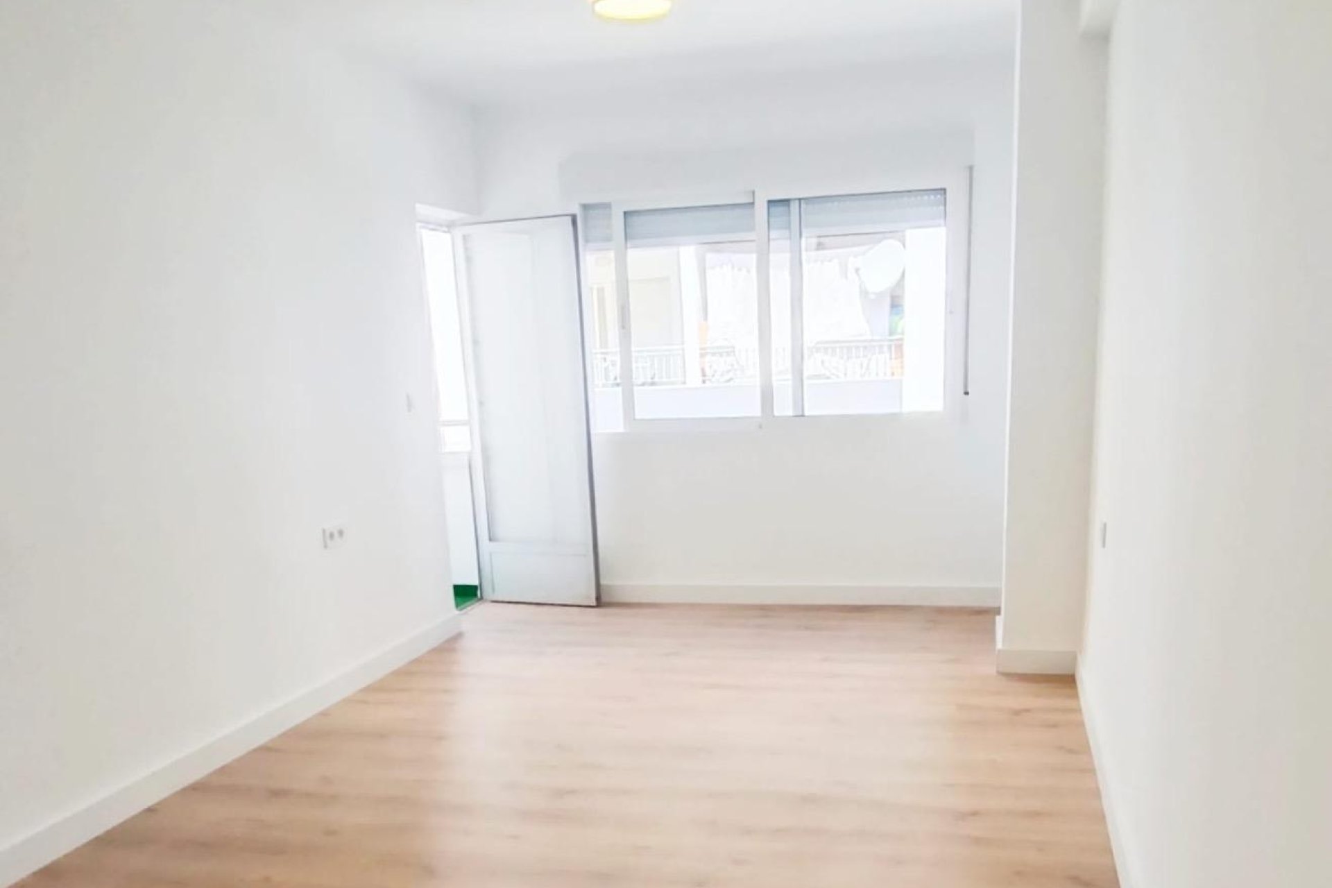 Resale - Apartment - Torrevieja - Centro
