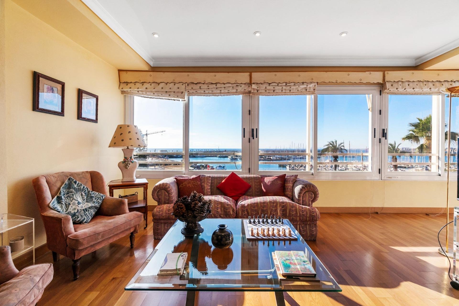 Resale - Apartment - Torrevieja - Centro