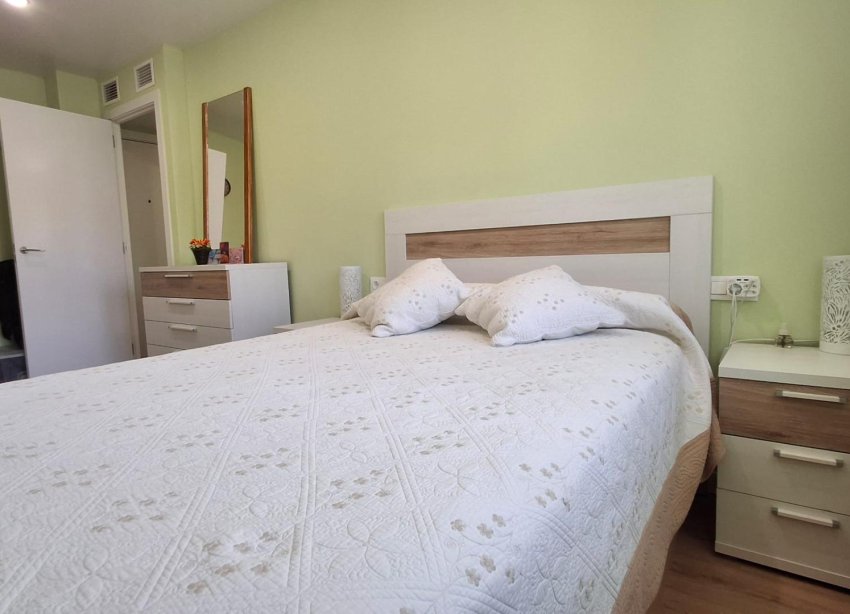 Resale - Apartment - Torrevieja - Centro