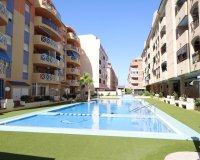 Resale - Apartment - Torrevieja - Centro