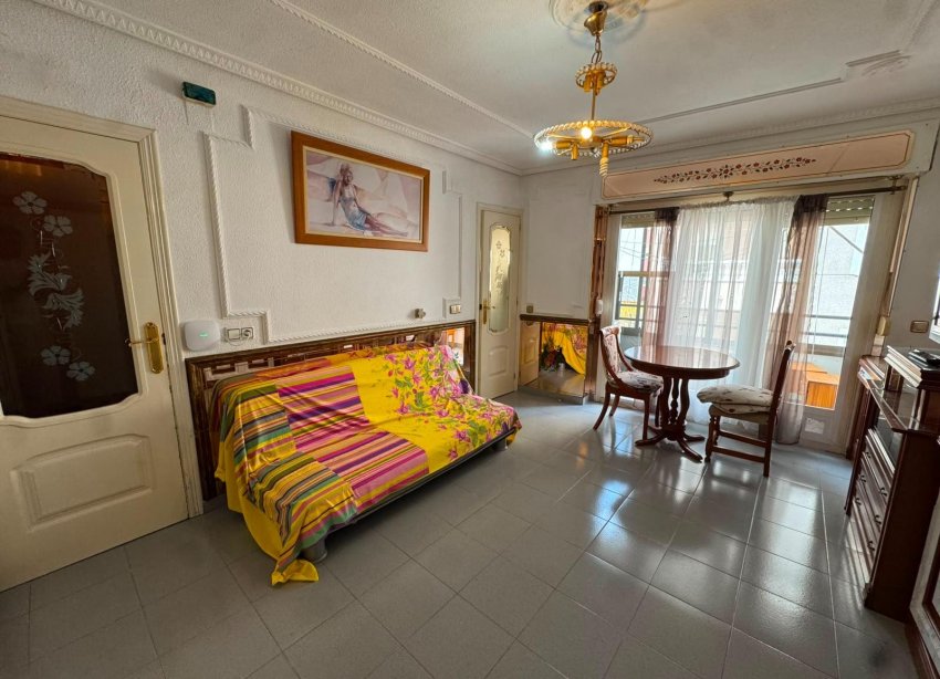Resale - Apartment - Torrevieja - Centro