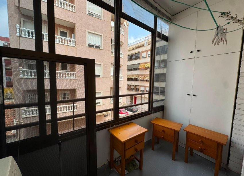 Resale - Apartment - Torrevieja - Centro