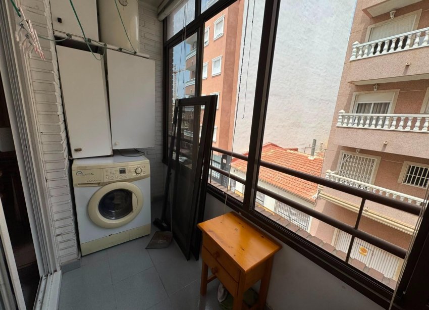 Resale - Apartment - Torrevieja - Centro