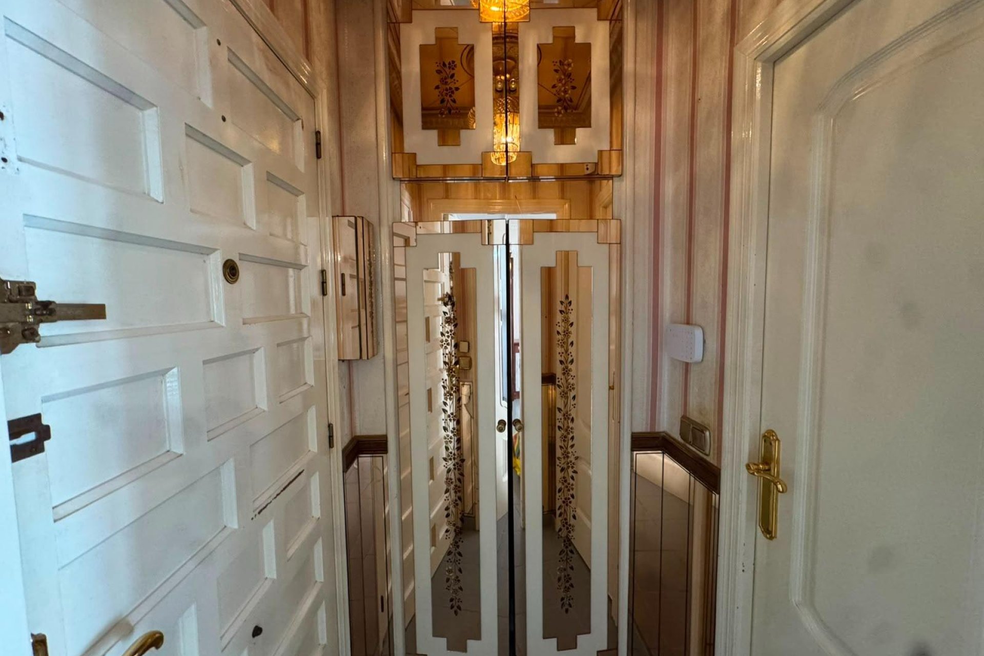 Resale - Apartment - Torrevieja - Centro