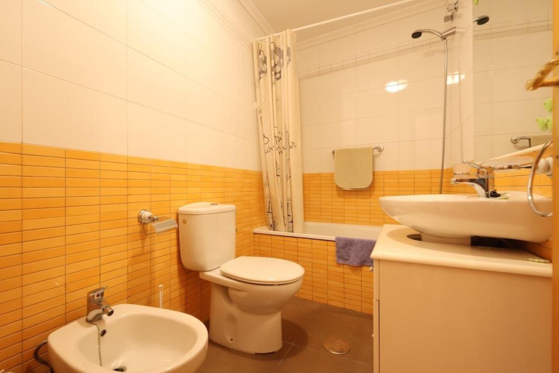 Resale - Apartment - Torrevieja - Centro