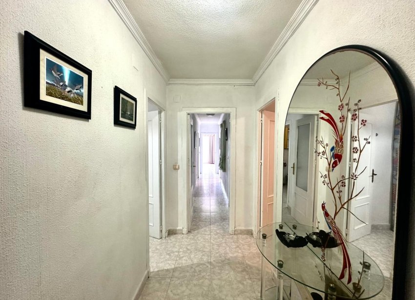 Resale - Apartment - Torrevieja - Centro