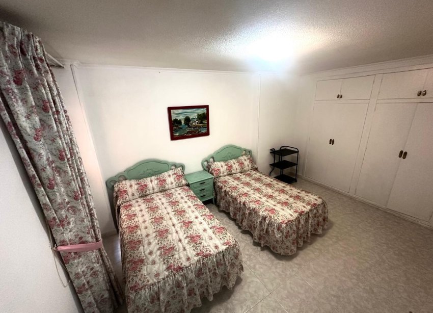 Resale - Apartment - Torrevieja - Centro