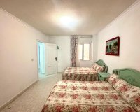 Resale - Apartment - Torrevieja - Centro