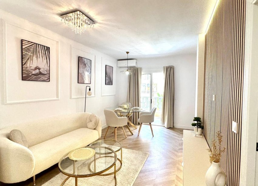 Resale - Apartment - Torrevieja - Centro