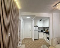 Resale - Apartment - Torrevieja - Centro