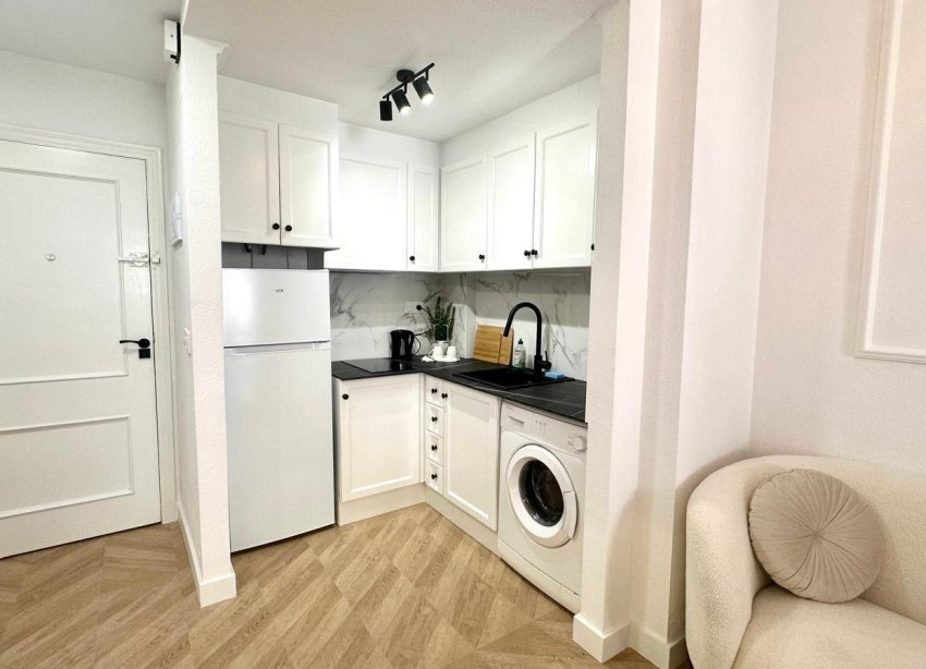 Resale - Apartment - Torrevieja - Centro