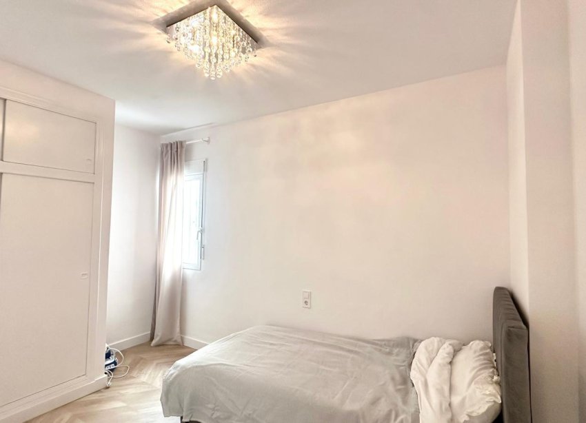 Resale - Apartment - Torrevieja - Centro