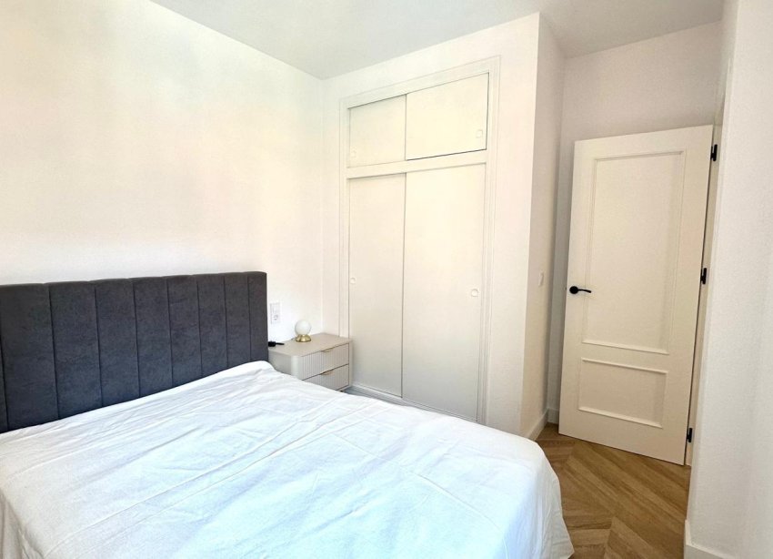 Resale - Apartment - Torrevieja - Centro