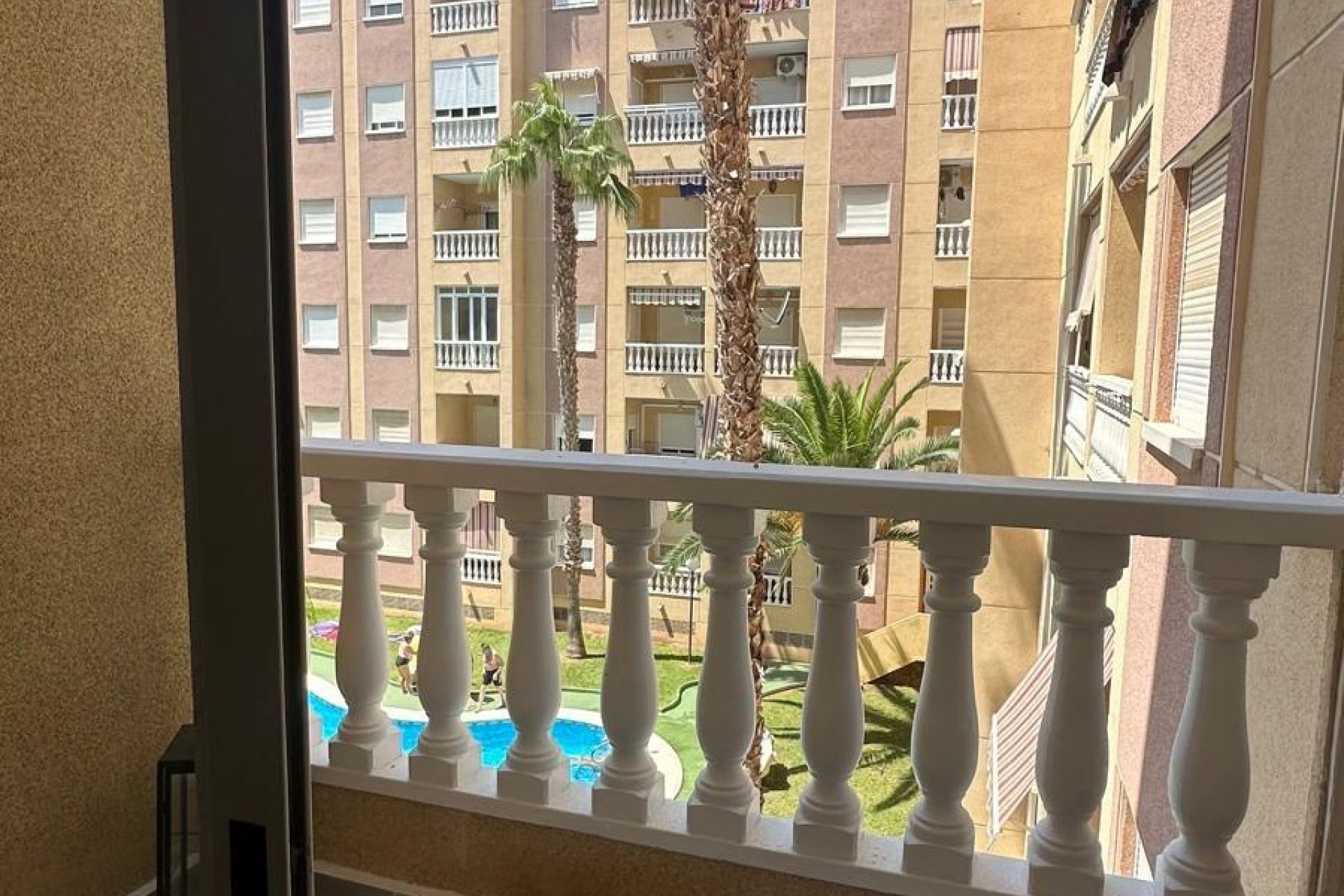 Resale - Apartment - Torrevieja - Centro