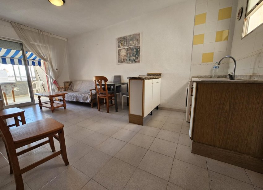 Resale - Apartment - Torrevieja - Centro