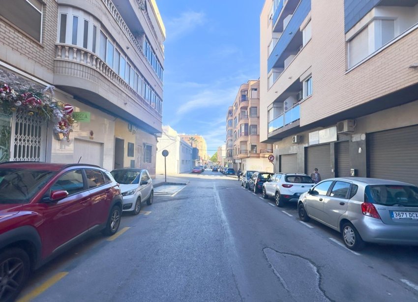 Resale - Apartment - Torrevieja - Centro