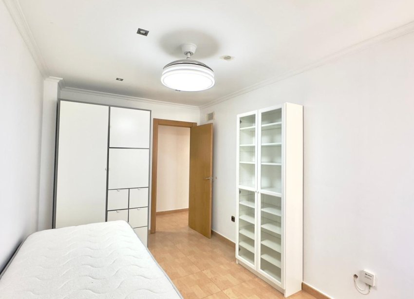 Resale - Apartment - Torrevieja - Centro
