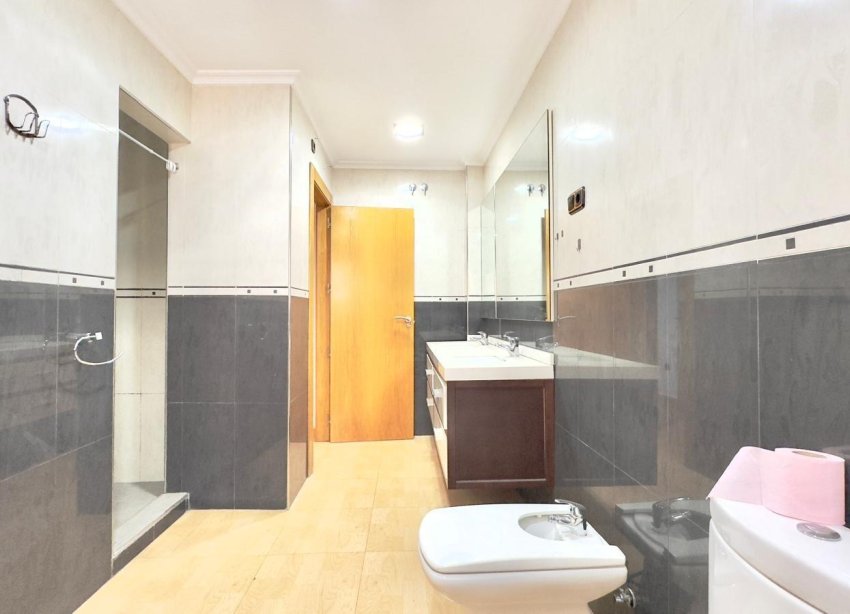 Resale - Apartment - Torrevieja - Centro