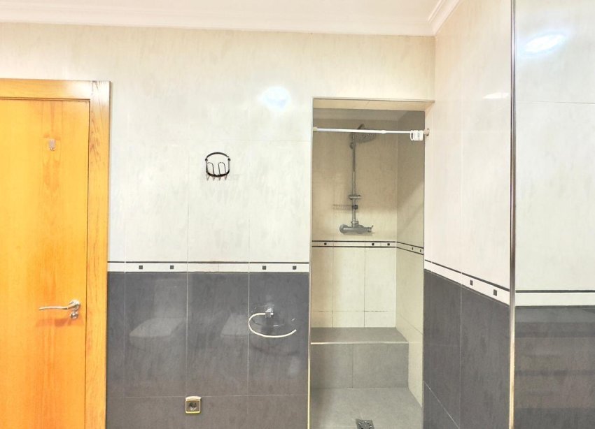 Resale - Apartment - Torrevieja - Centro