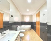 Resale - Apartment - Torrevieja - Centro