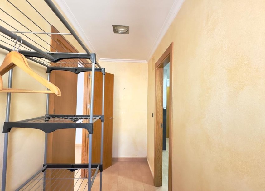 Resale - Apartment - Torrevieja - Centro