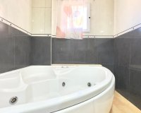 Resale - Apartment - Torrevieja - Centro