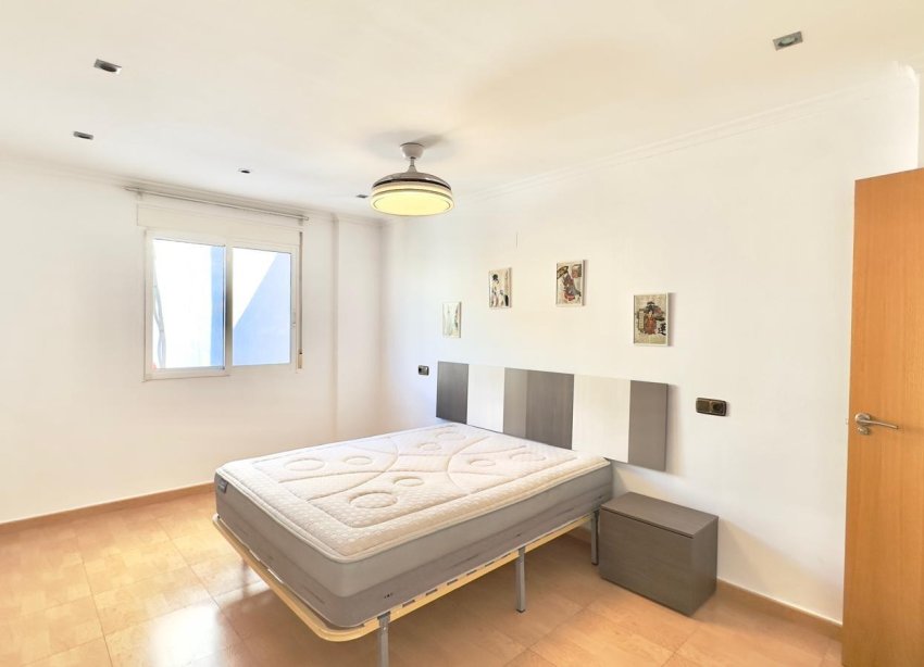 Resale - Apartment - Torrevieja - Centro