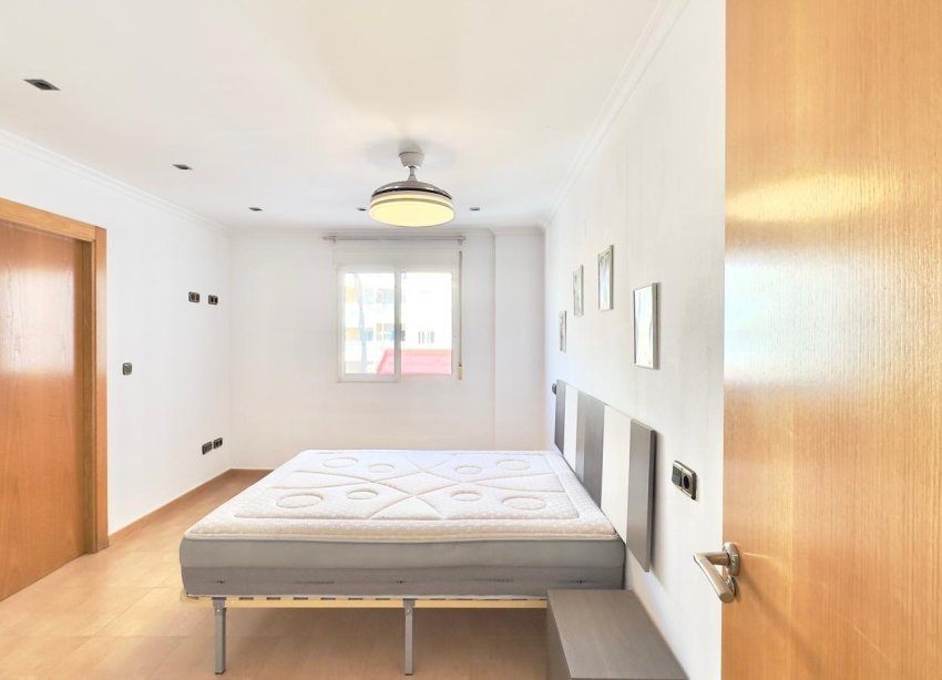 Resale - Apartment - Torrevieja - Centro
