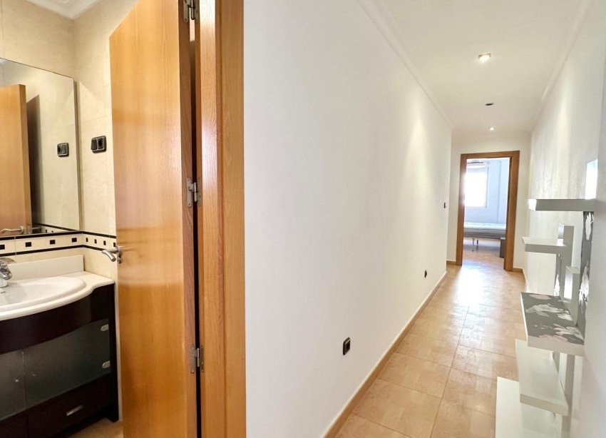 Resale - Apartment - Torrevieja - Centro
