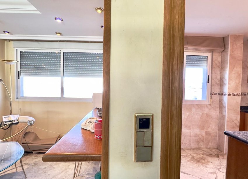 Resale - Apartment - Torrevieja - Centro