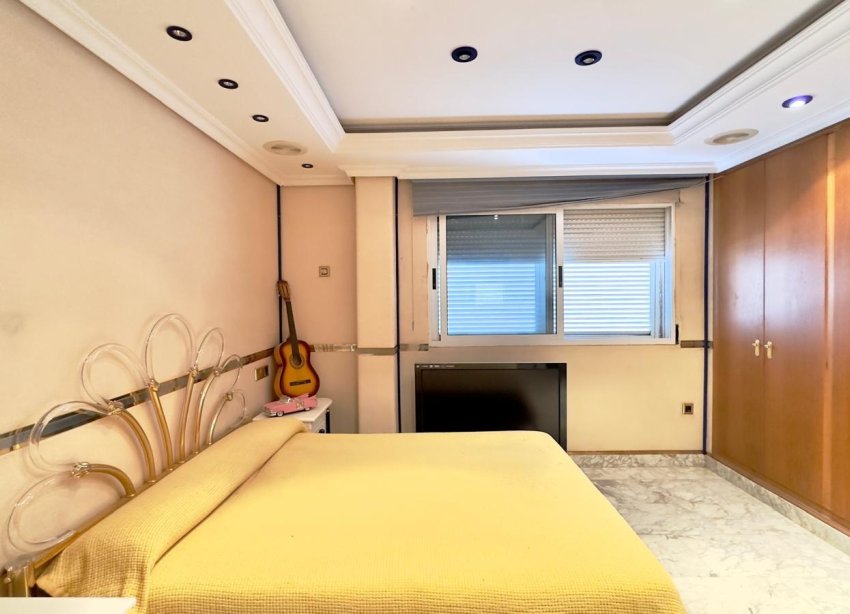 Resale - Apartment - Torrevieja - Centro