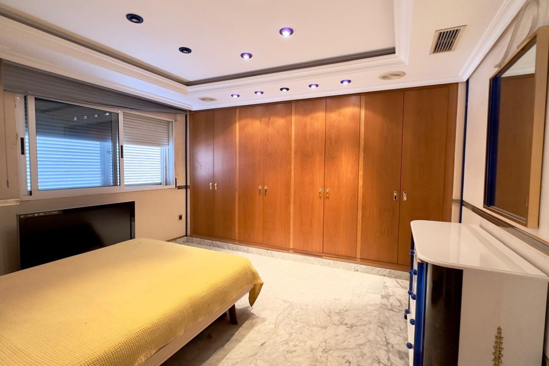Resale - Apartment - Torrevieja - Centro