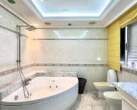 Resale - Apartment - Torrevieja - Centro
