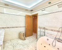 Resale - Apartment - Torrevieja - Centro