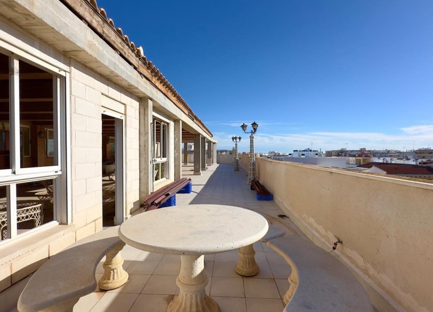 Resale - Apartment - Torrevieja - Centro