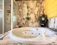 Resale - Apartment - Torrevieja - Centro