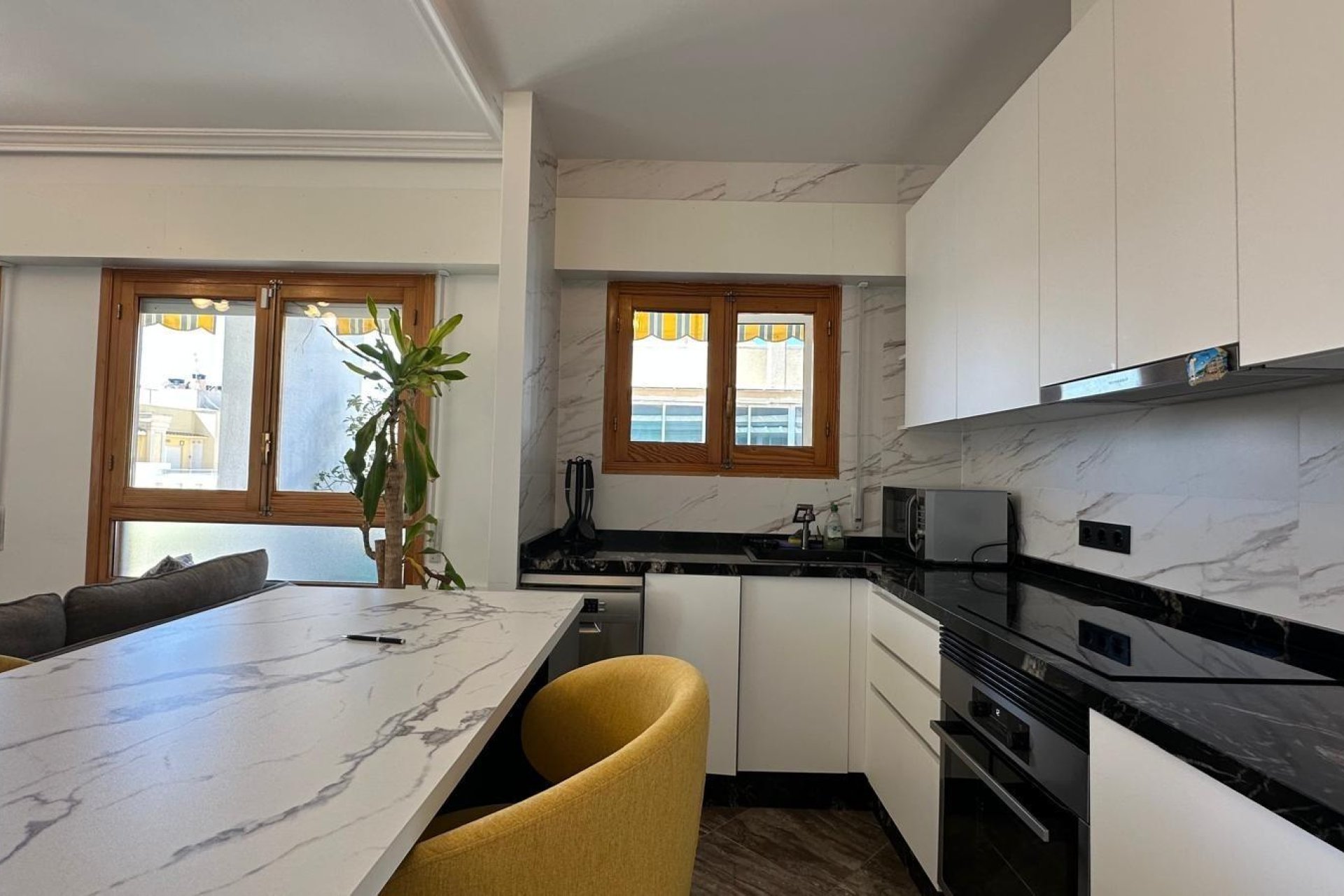 Resale - Apartment - Torrevieja - Centro