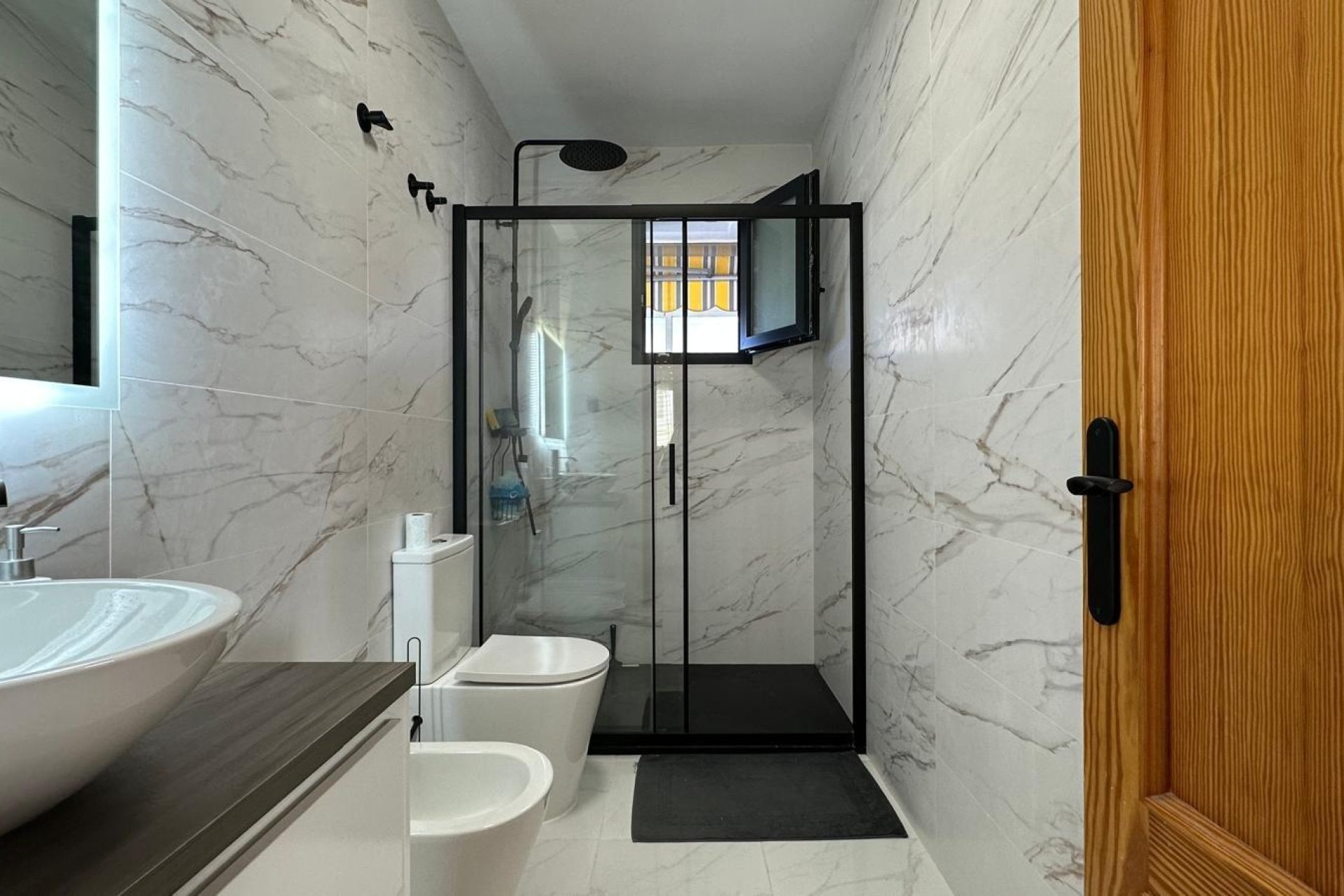 Resale - Apartment - Torrevieja - Centro