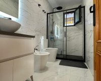 Resale - Apartment - Torrevieja - Centro