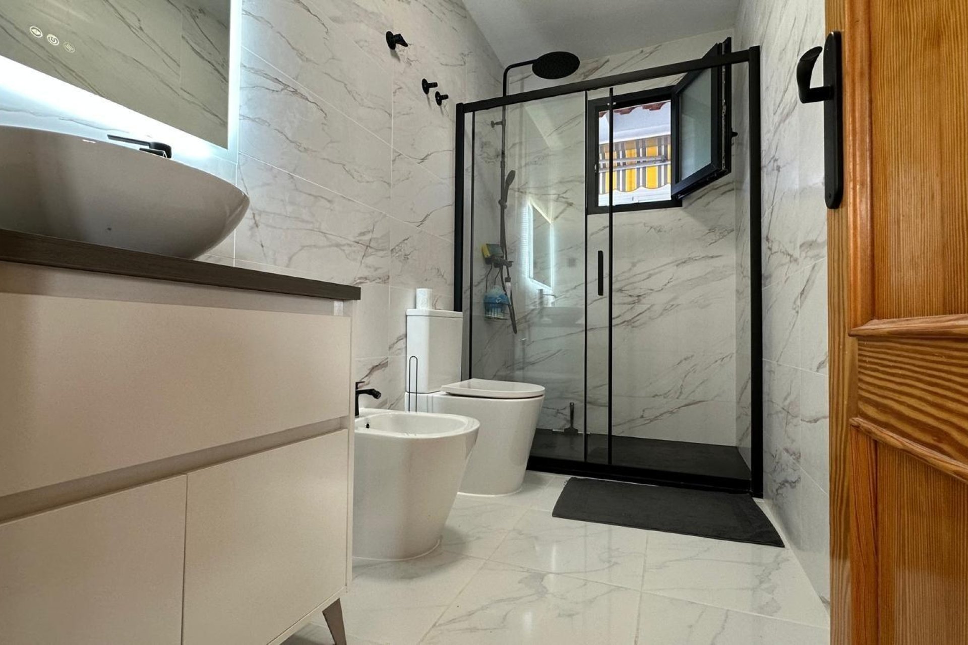 Resale - Apartment - Torrevieja - Centro