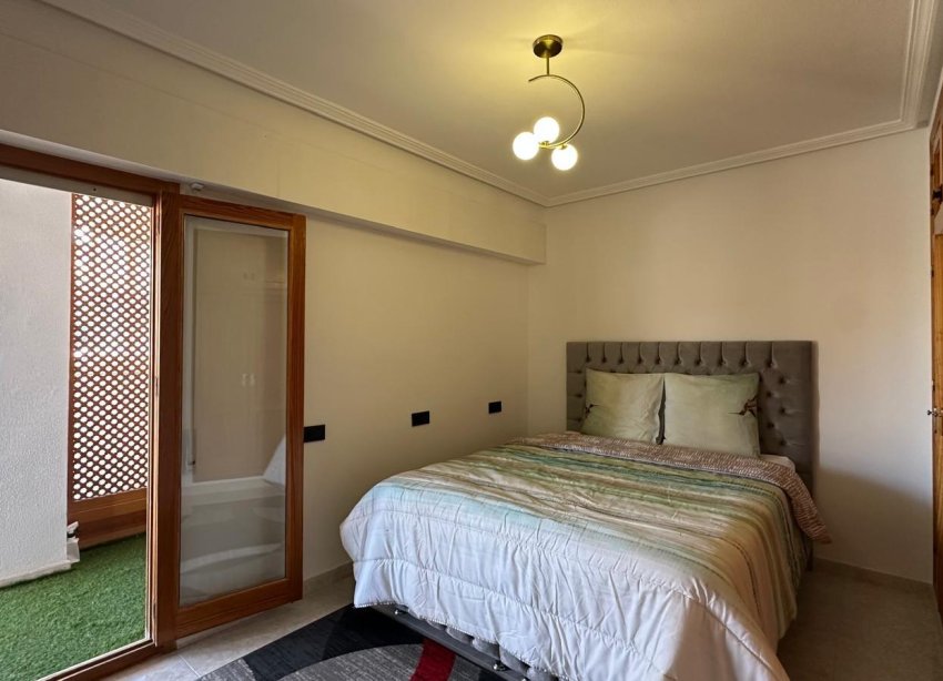 Resale - Apartment - Torrevieja - Centro