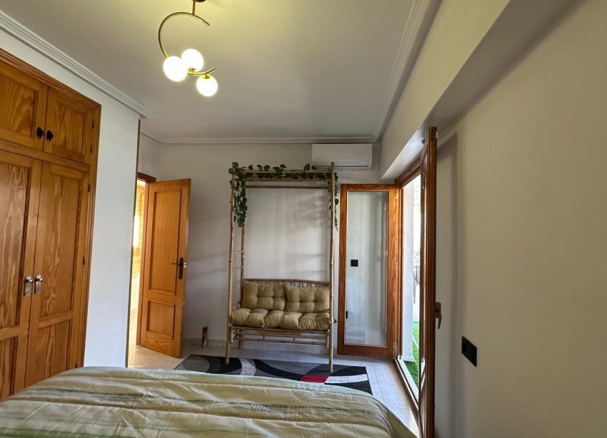 Resale - Apartment - Torrevieja - Centro