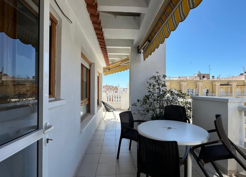 Resale - Apartment - Torrevieja - Centro