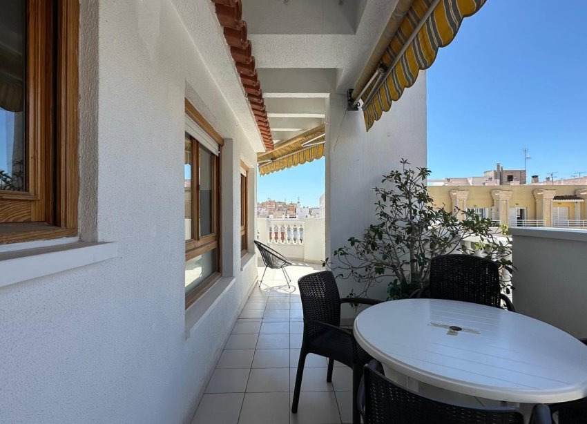 Resale - Apartment - Torrevieja - Centro