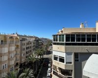 Resale - Apartment - Torrevieja - Centro