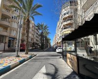 Resale - Apartment - Torrevieja - Centro