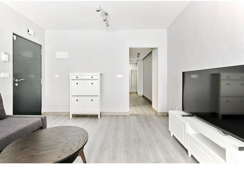 Resale - Apartment - Torrevieja - Centro